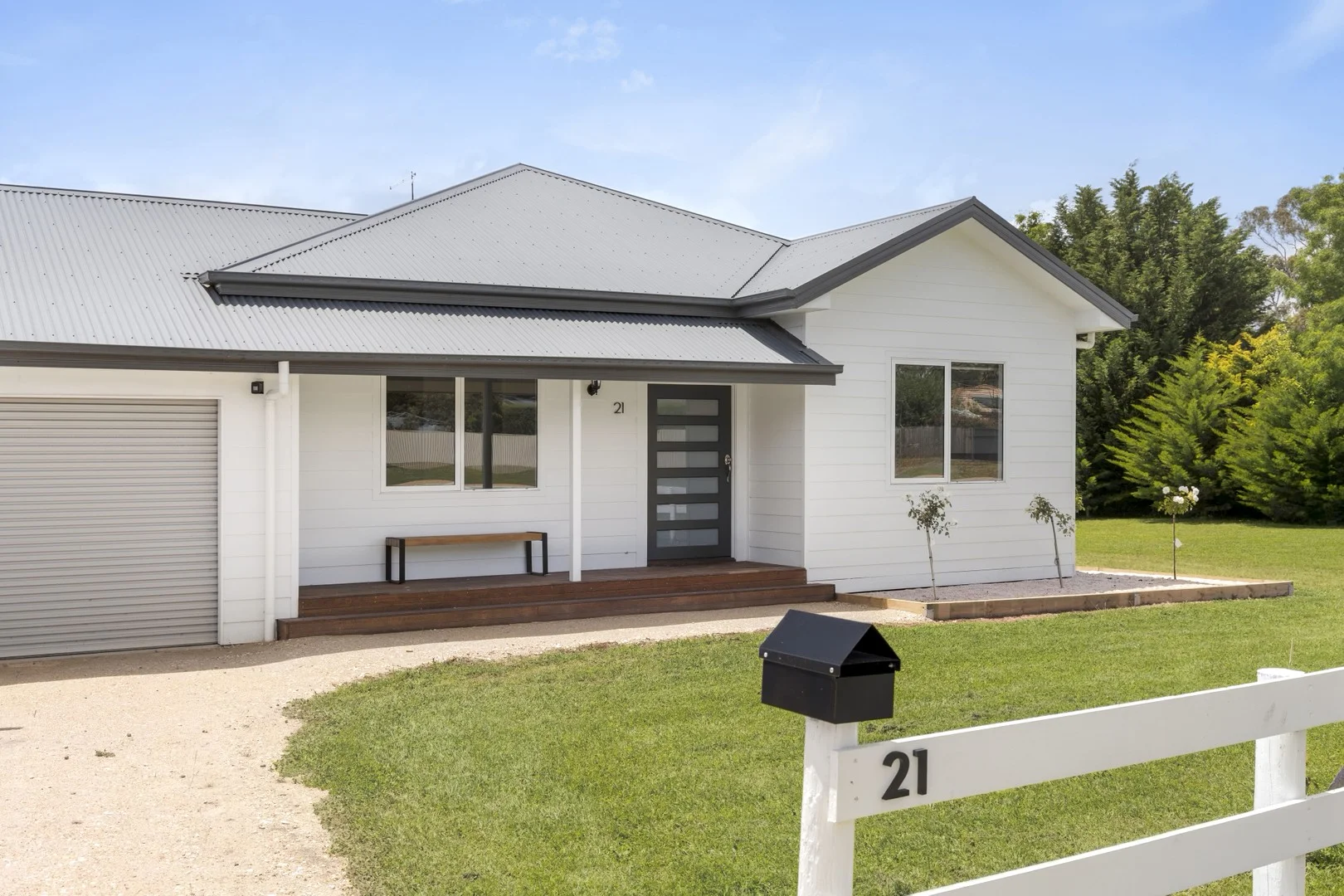 21 Molesworth Street (1/22)