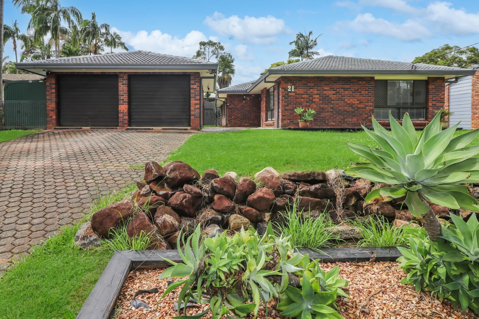 21 Parker Street (1/13)