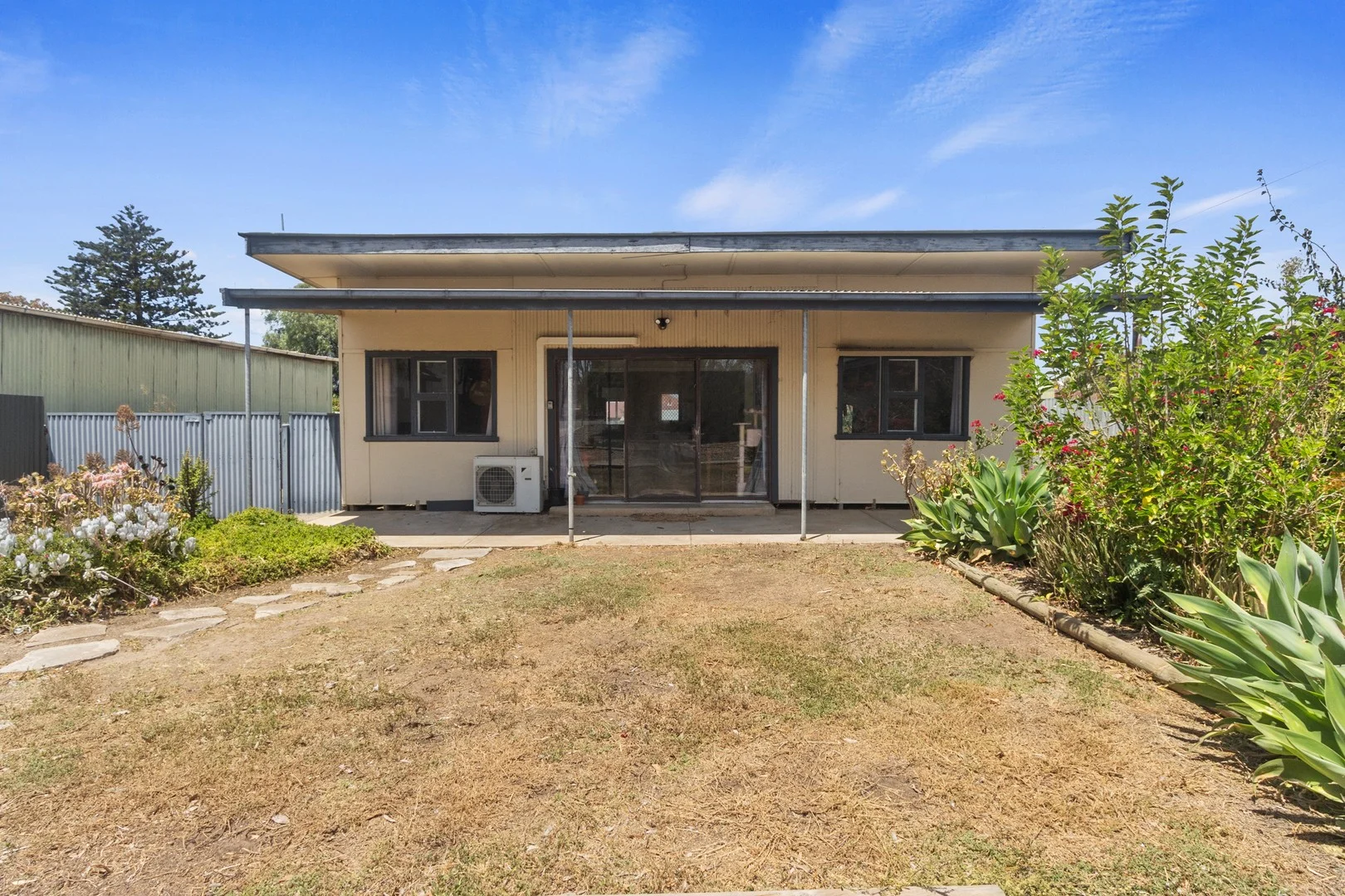 SOLD - $410,000