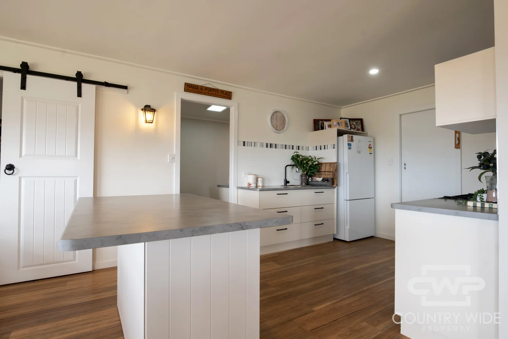 2125 Wellington Vale Road - Image 4