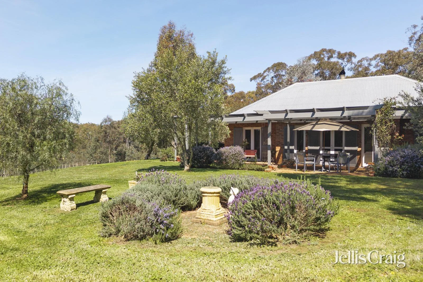 213 Mia Mia Road (1/3)
