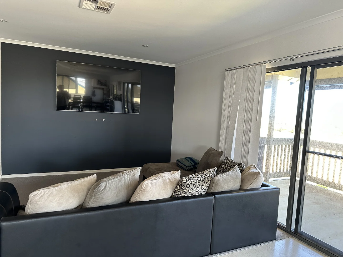 215 Songvaar Road - Image 3