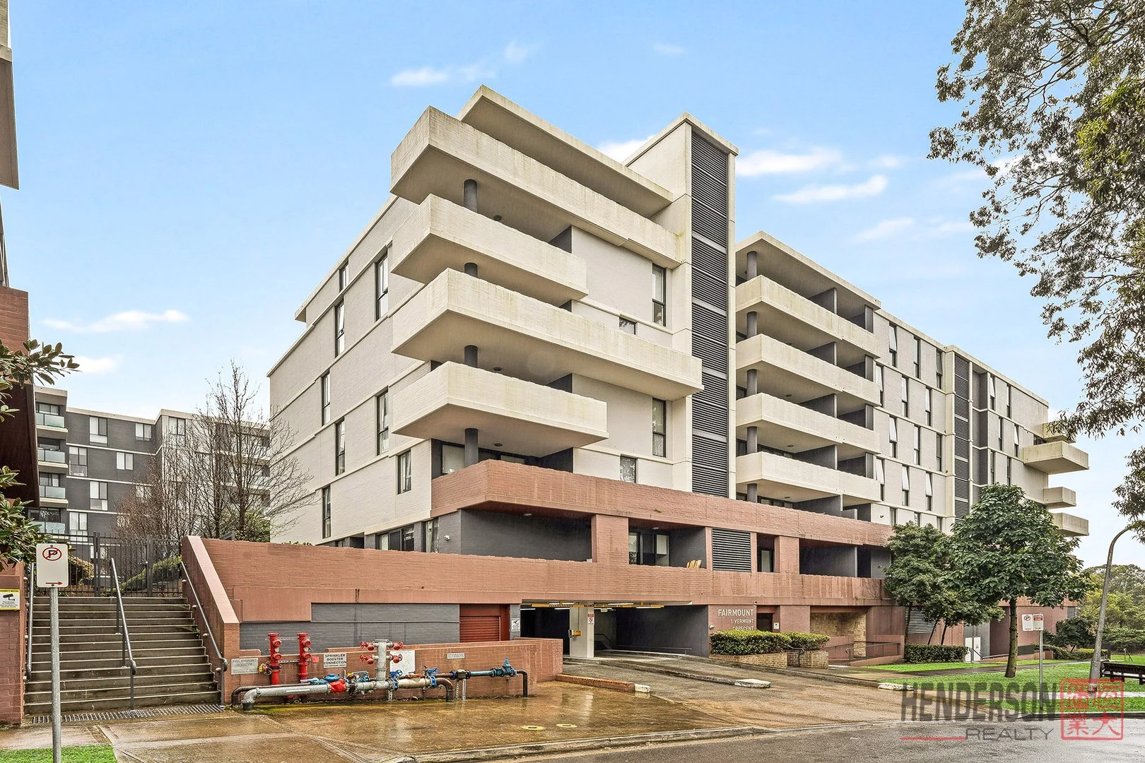 216/1 Vermont Crescent (1/14)
