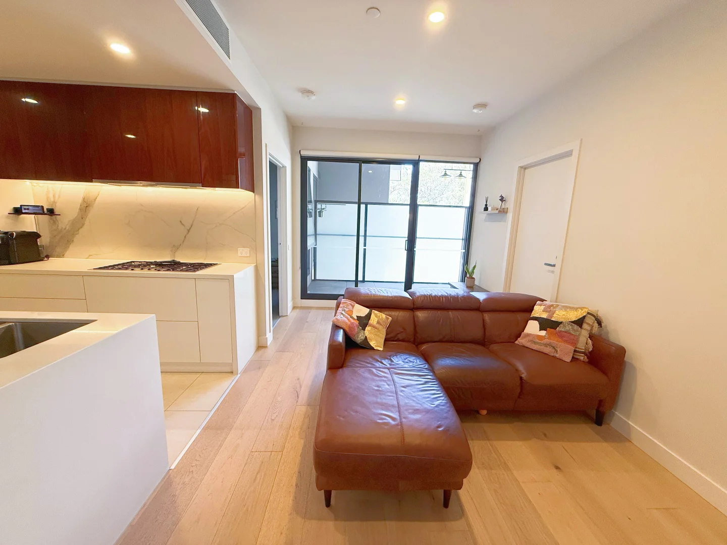 218/210 Reynolds Road - Image 5