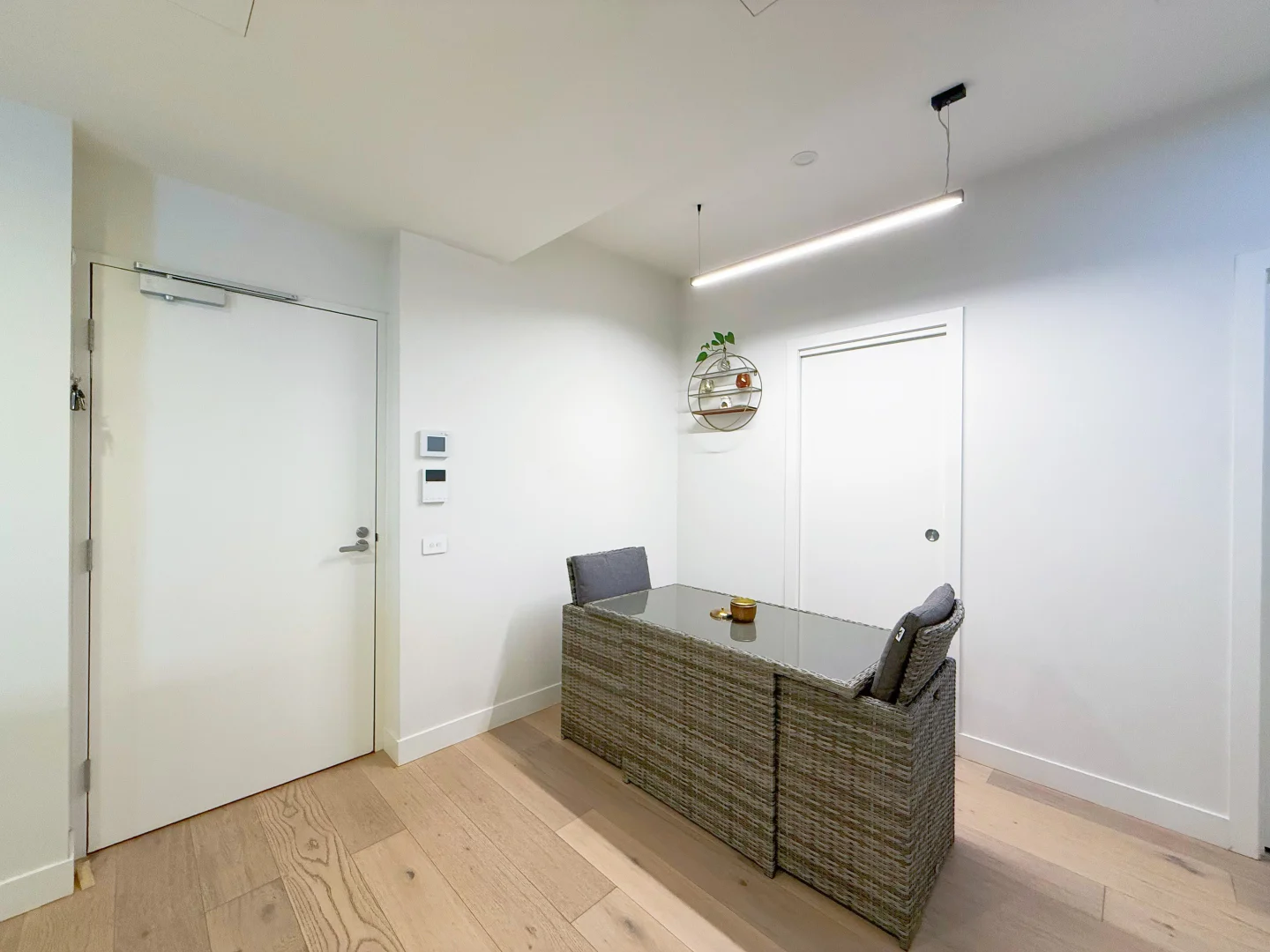 218/210 Reynolds Road - Image 4