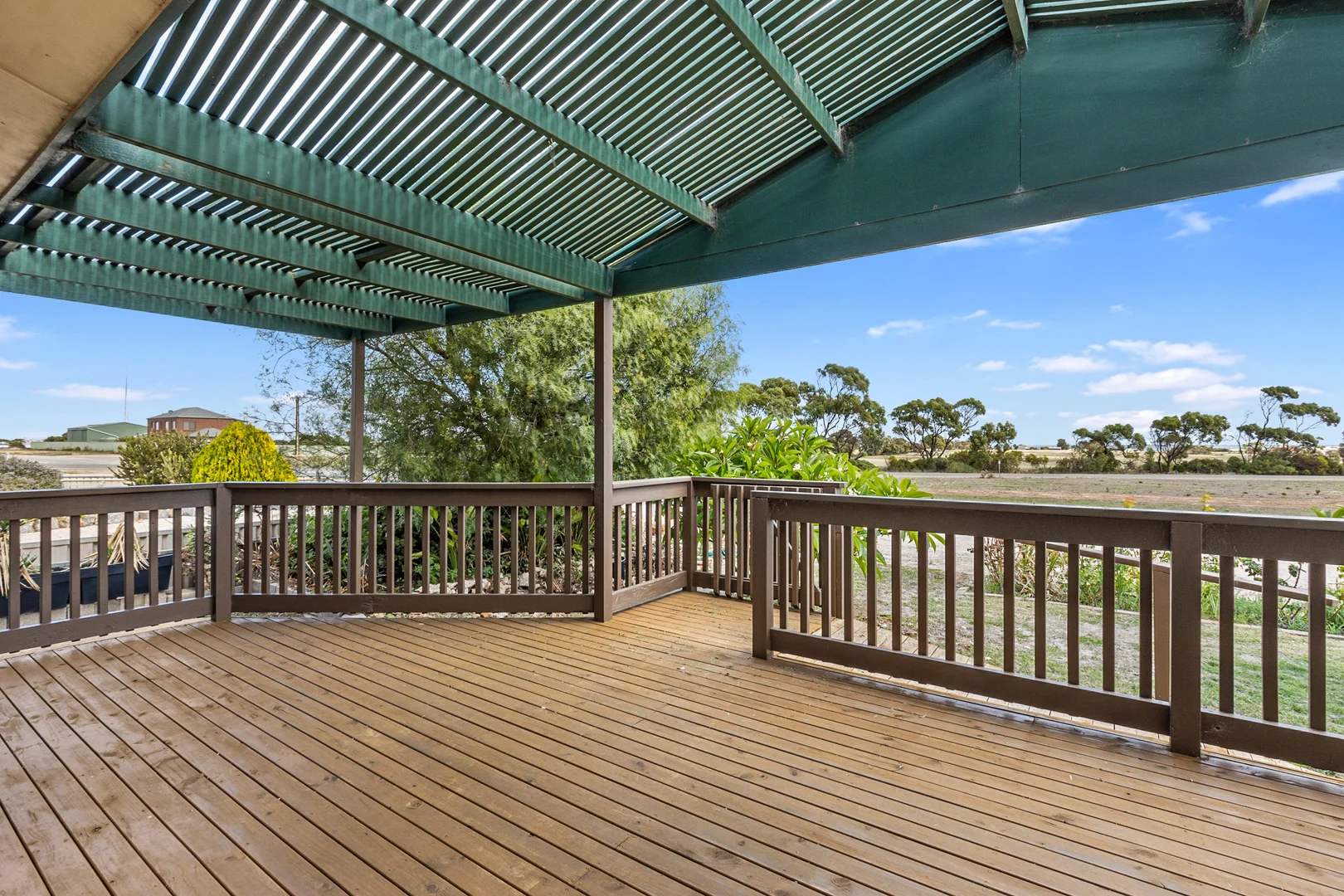 219 Songvaar Road - Image 3