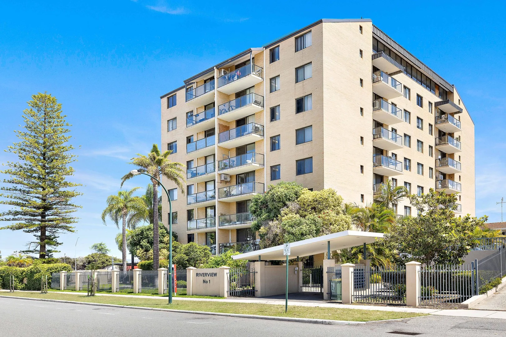 22/1 Hardy Street (1/23)