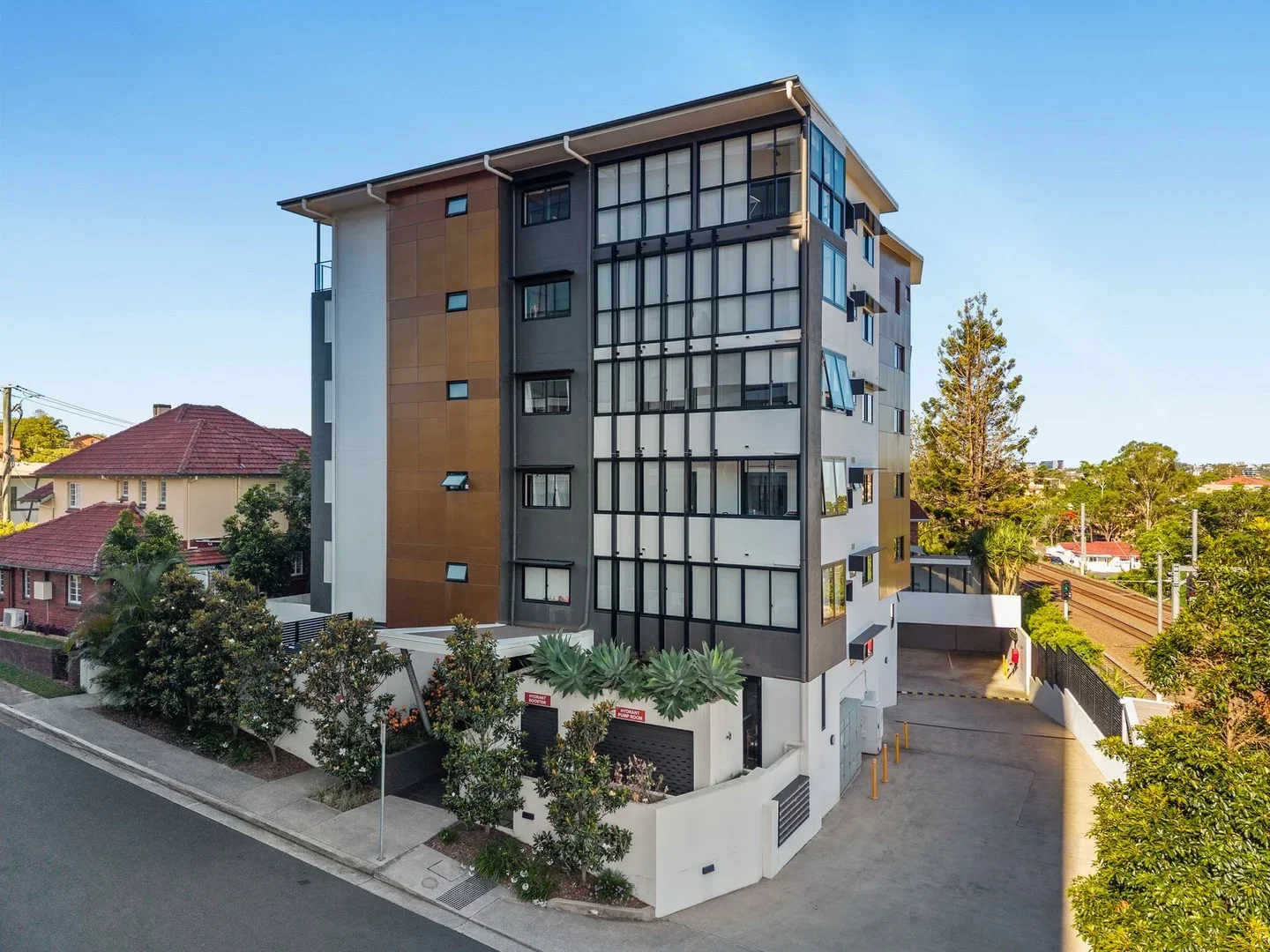 22/3 Harrys Road (1/3)