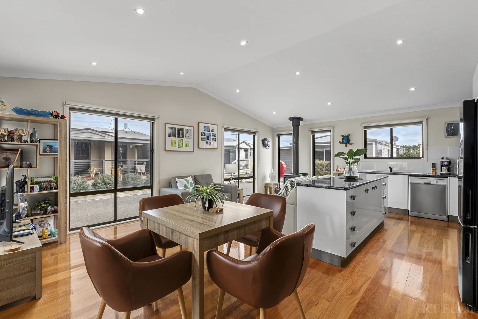 22/300 Clifton Avenue - Image 3
