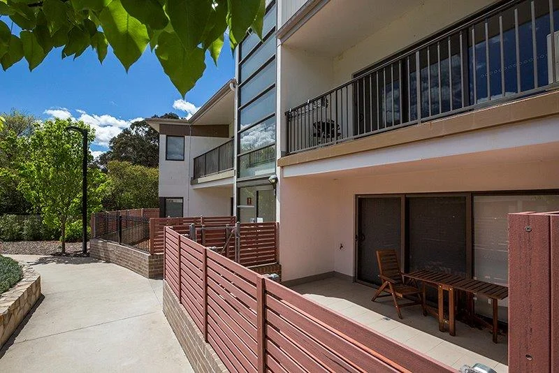 22/39 Jerrabomberra Avenue (1/20)