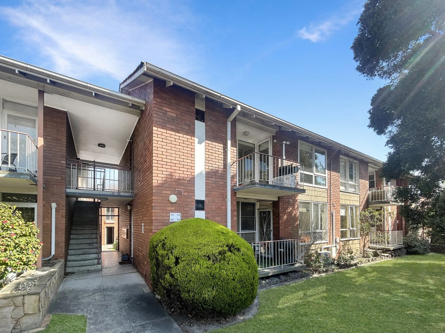 22/596 Riversdale Road (1/1)