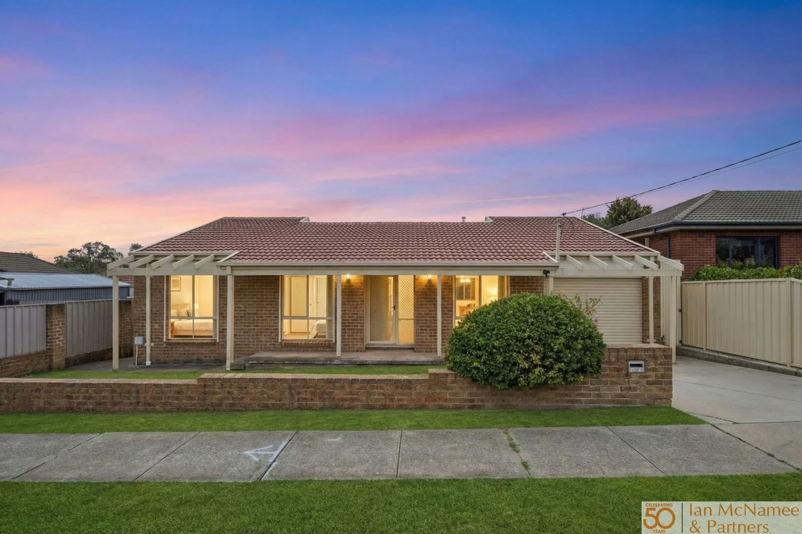 22 Arthur Street (1/17)