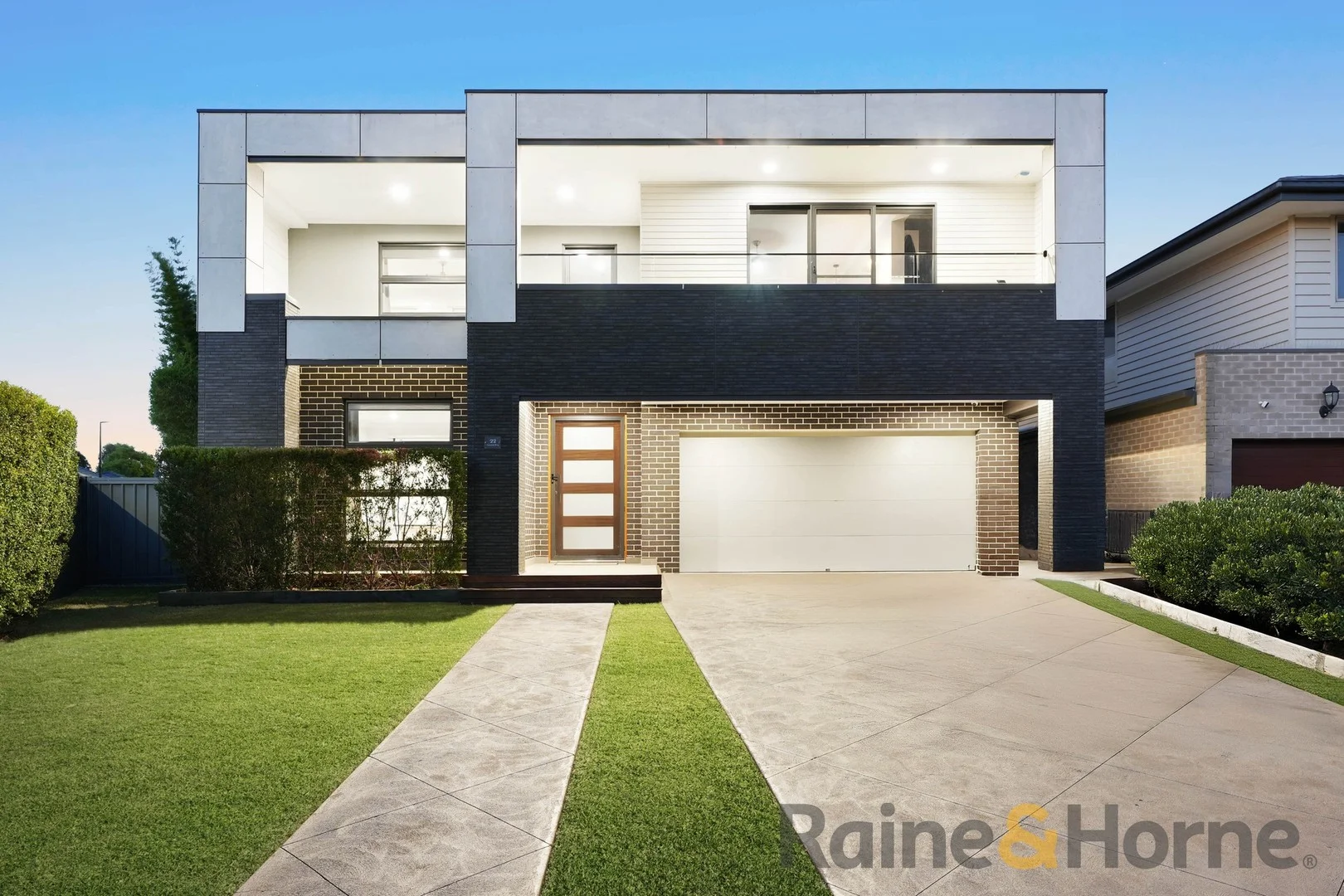22 Carcoola Way (1/41)