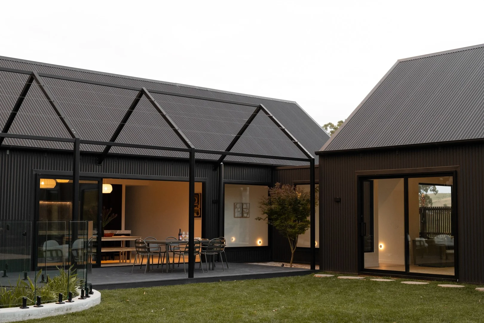 22 Collins Road (1/33)
