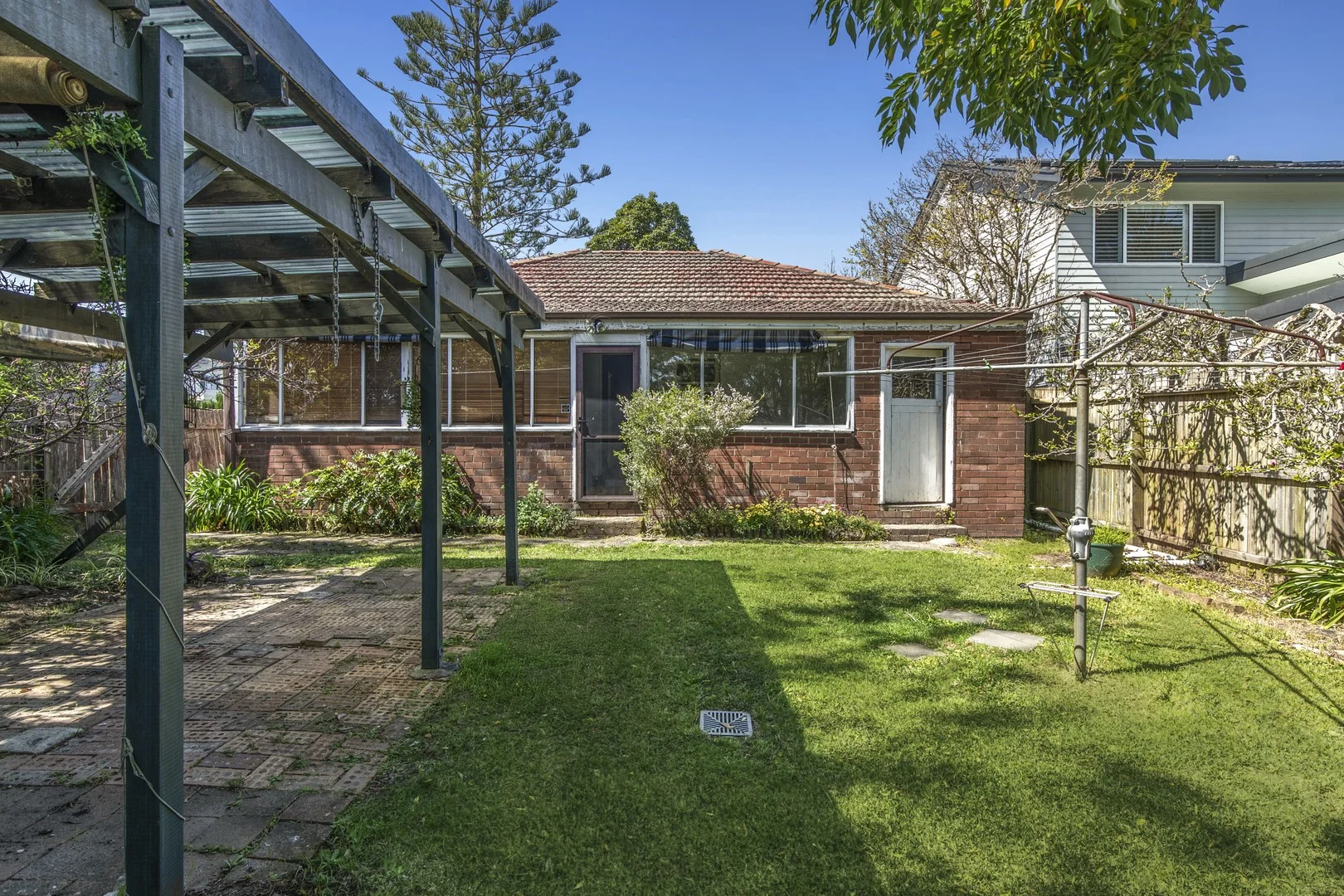 22 Illalong Avenue (1/9)