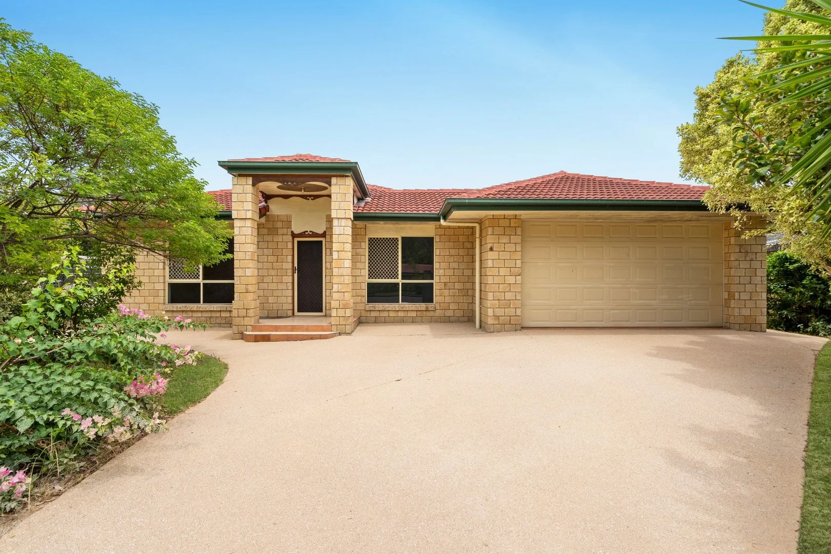 22 Keyes Street (1/25)