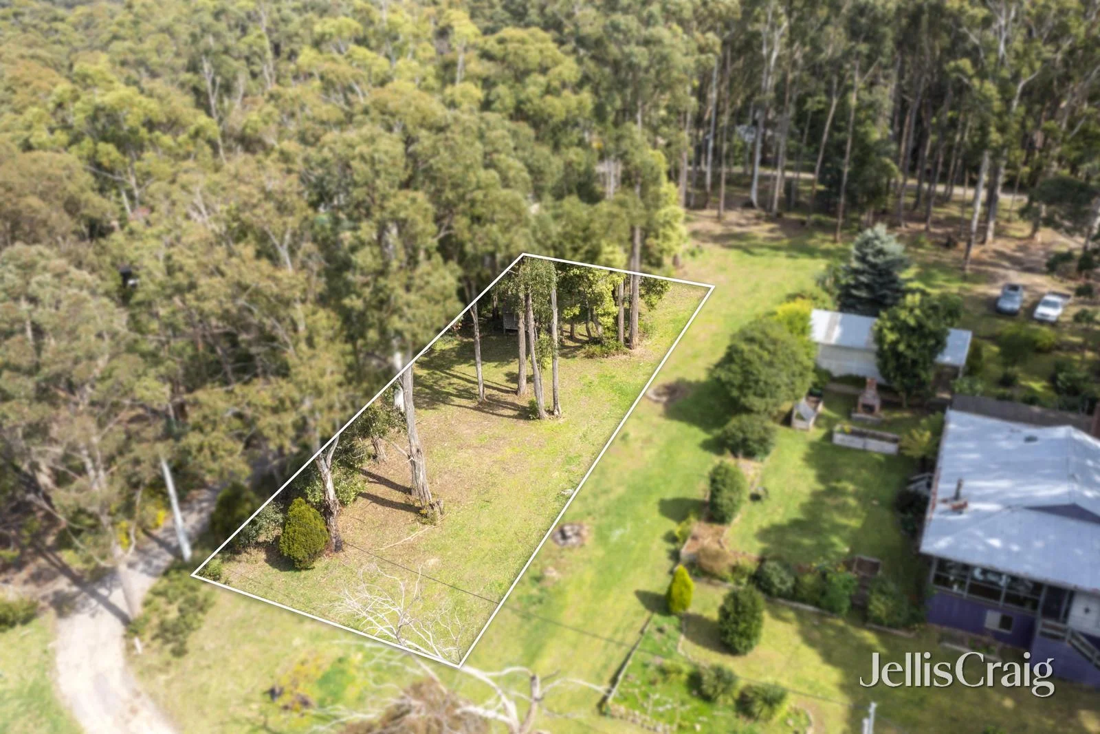 22 Mineral Avenue (1/6)