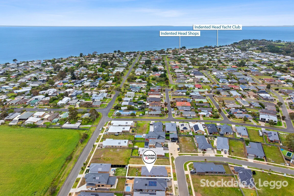 22 Newport Crescent - Image 1