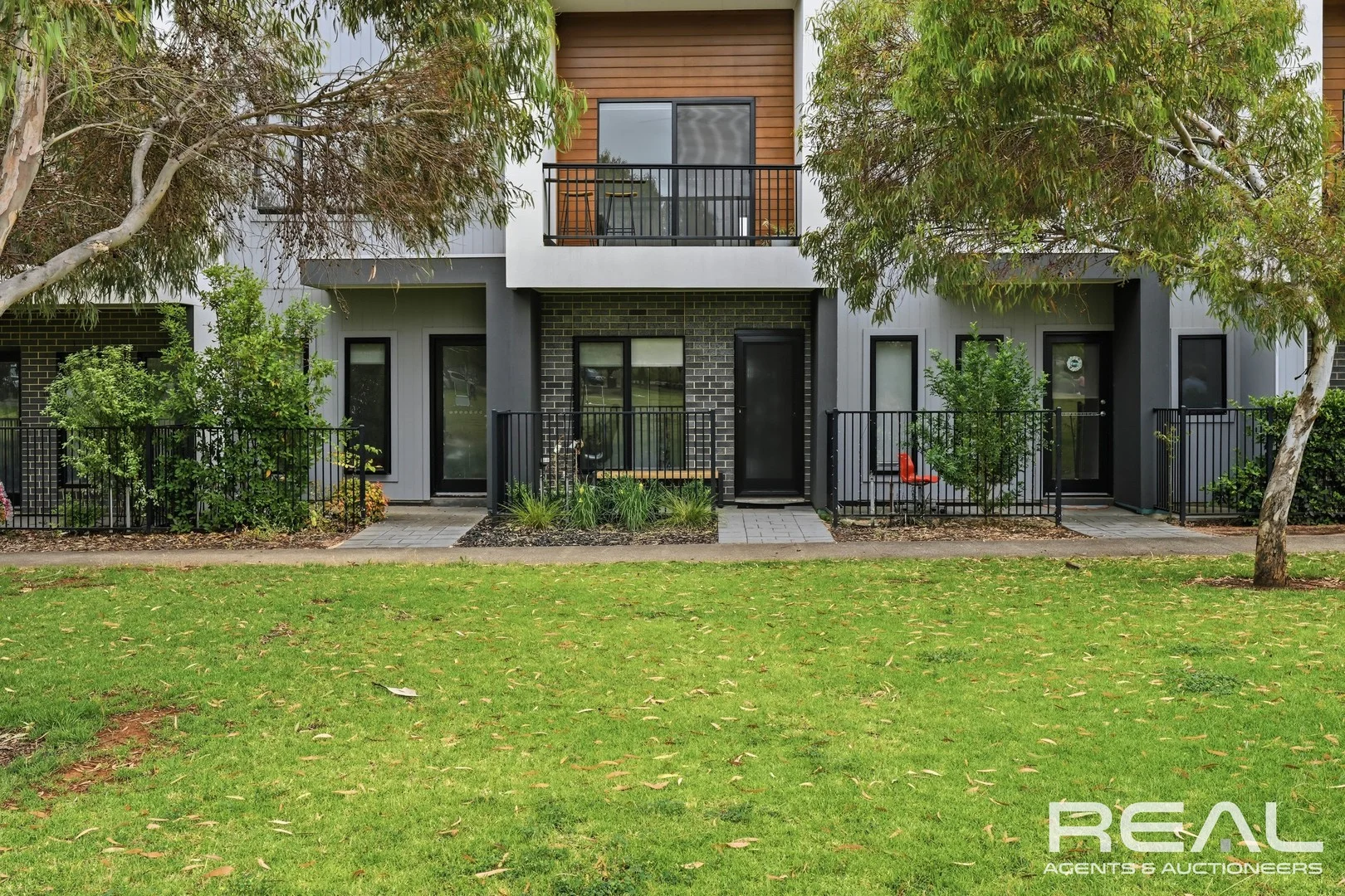 22 Torrens Lane (1/23)