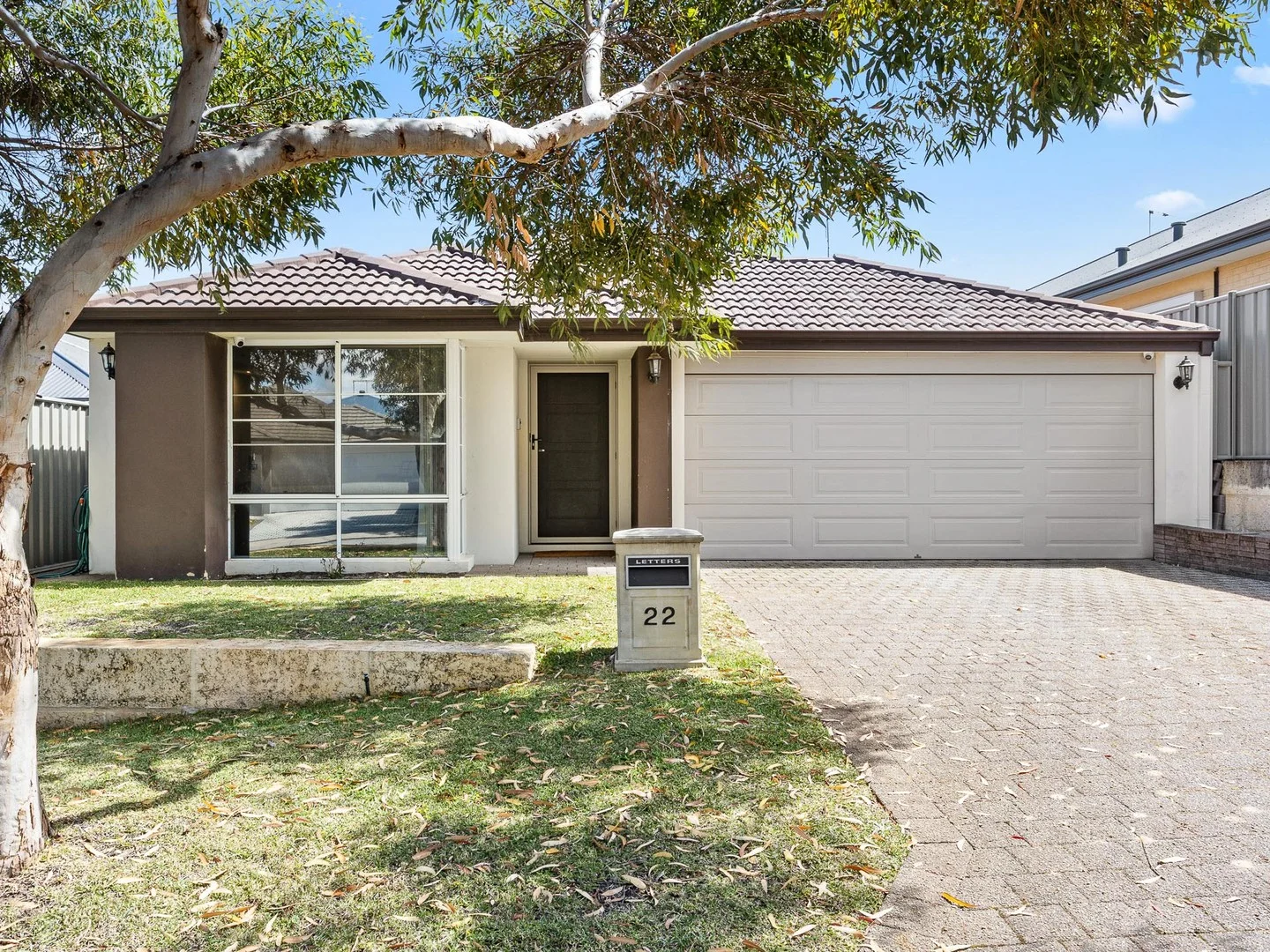 22 Yateley Wy (1/19)