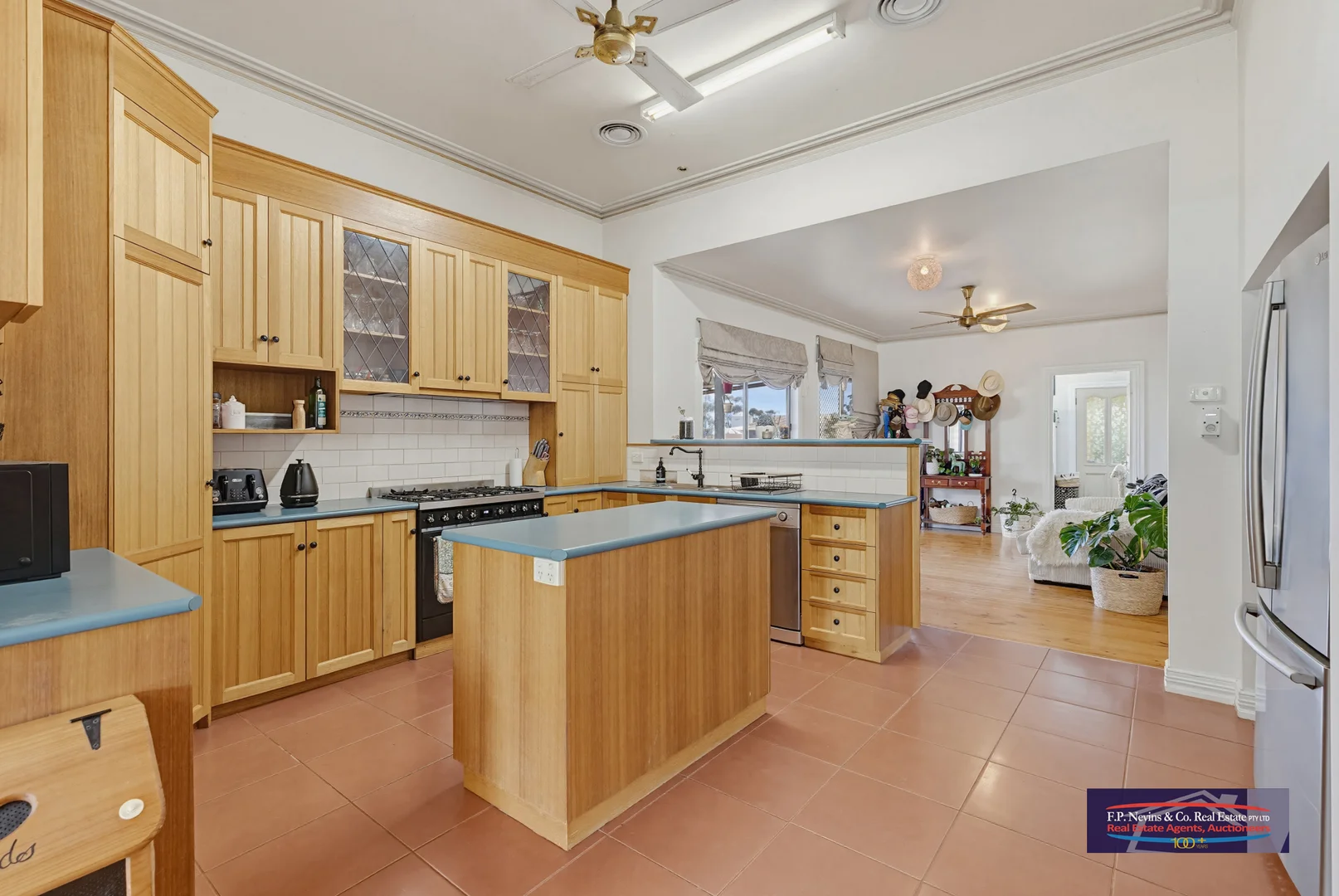 220 Loddon West Road - Image 2