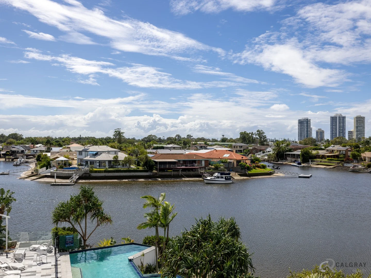 2201/5 Harbour Side Court (1/40)