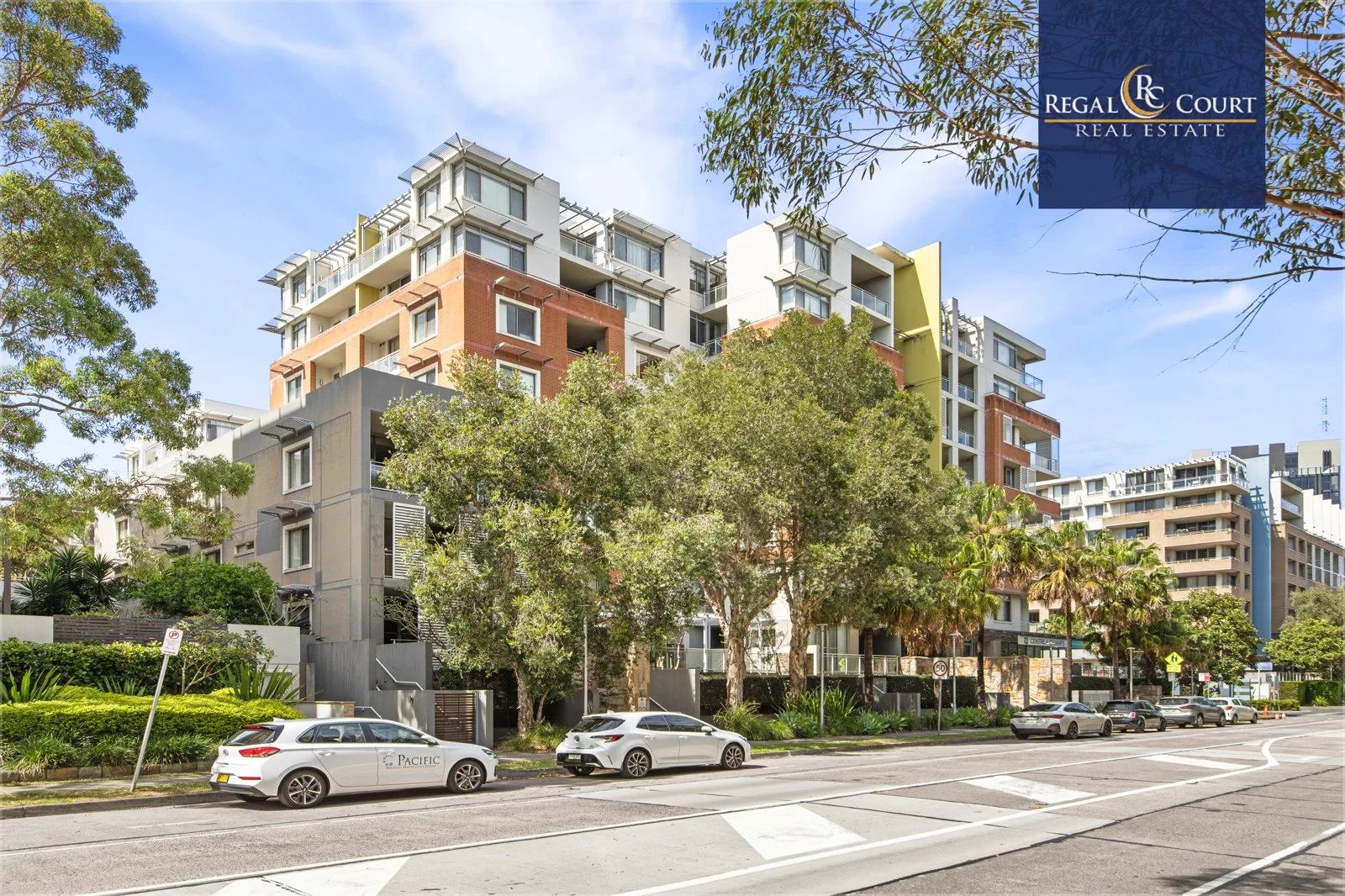 221/23 Hill Road (1/13)