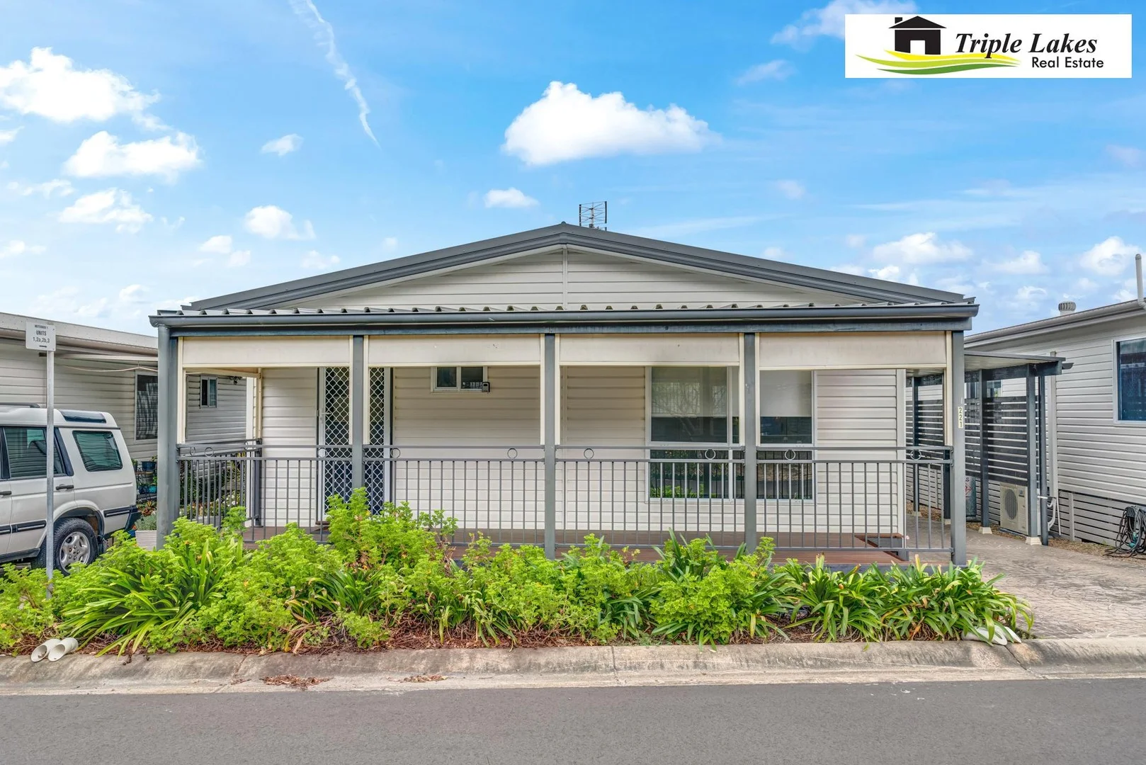221/750 Pacific Highway (1/20)