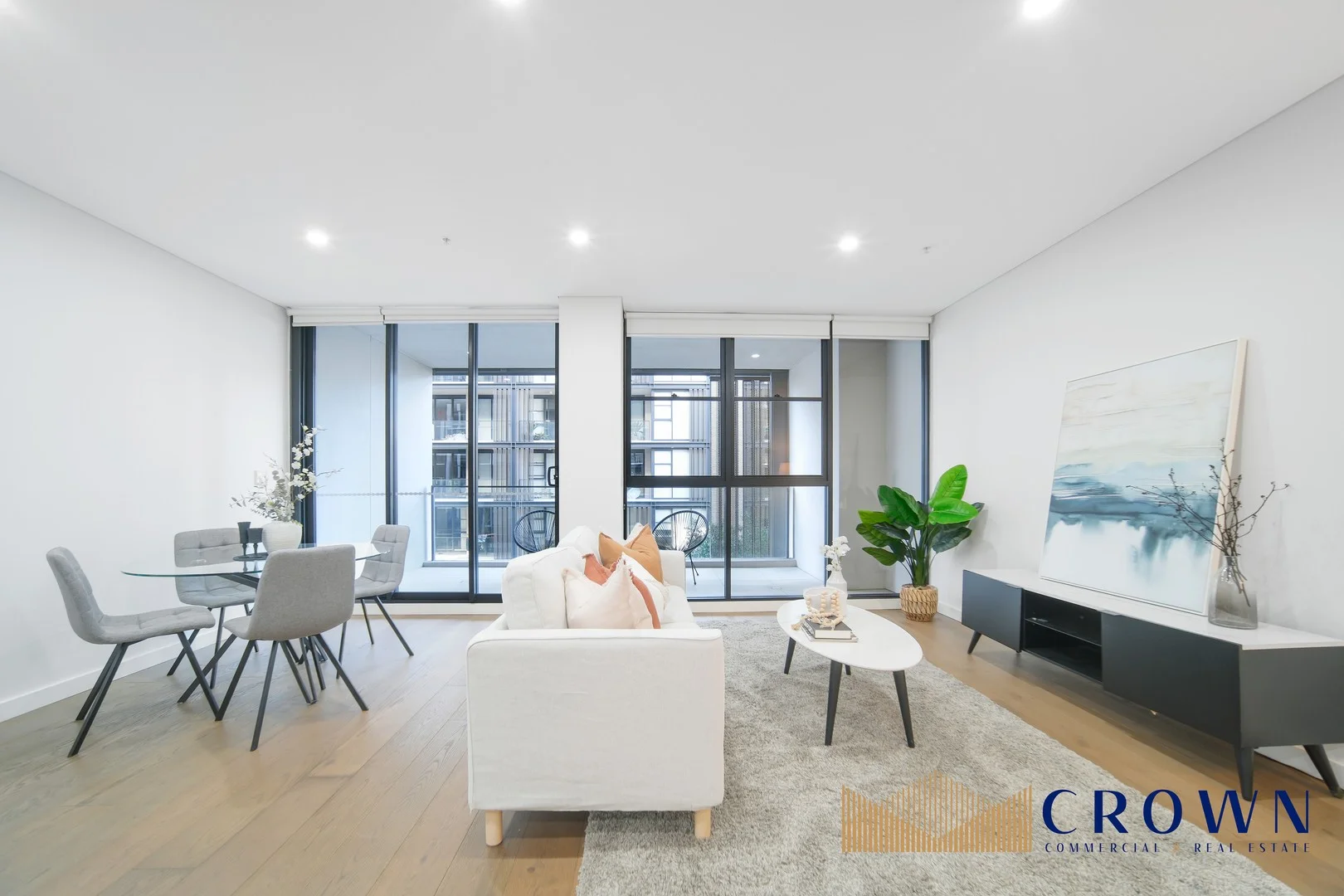 2219/6 Kingsborough Way (1/1)