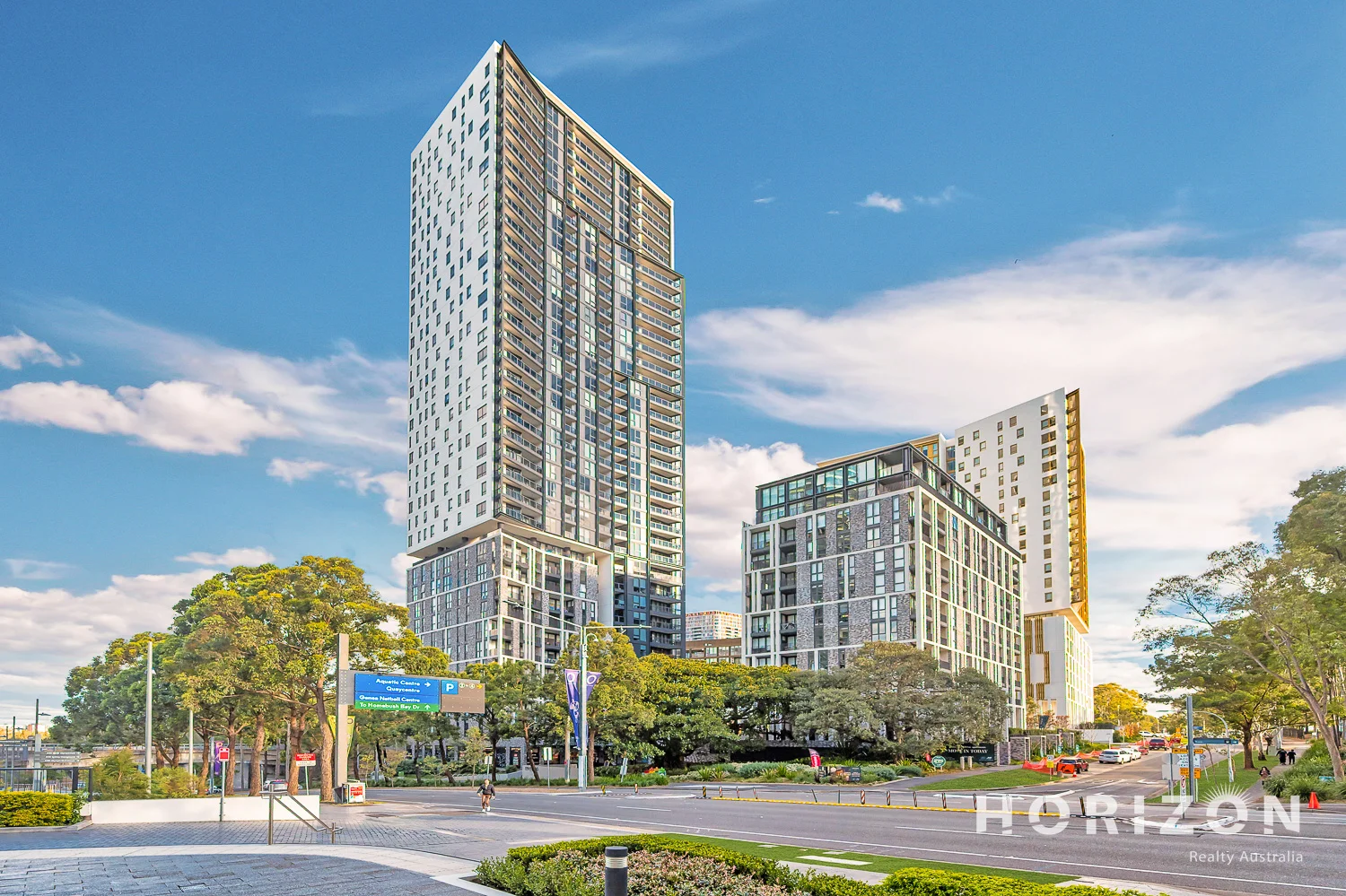 22405/2B Figtree Drive (1/19)