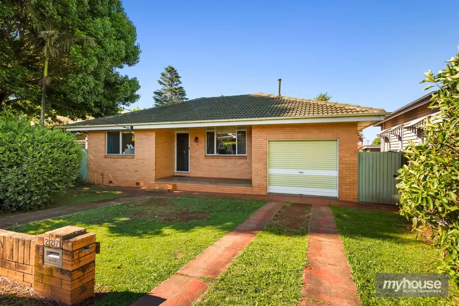 227 Campbell Street (1/16)