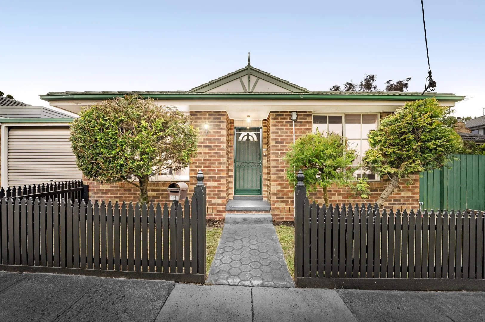 22B Tambet Street (1/12)