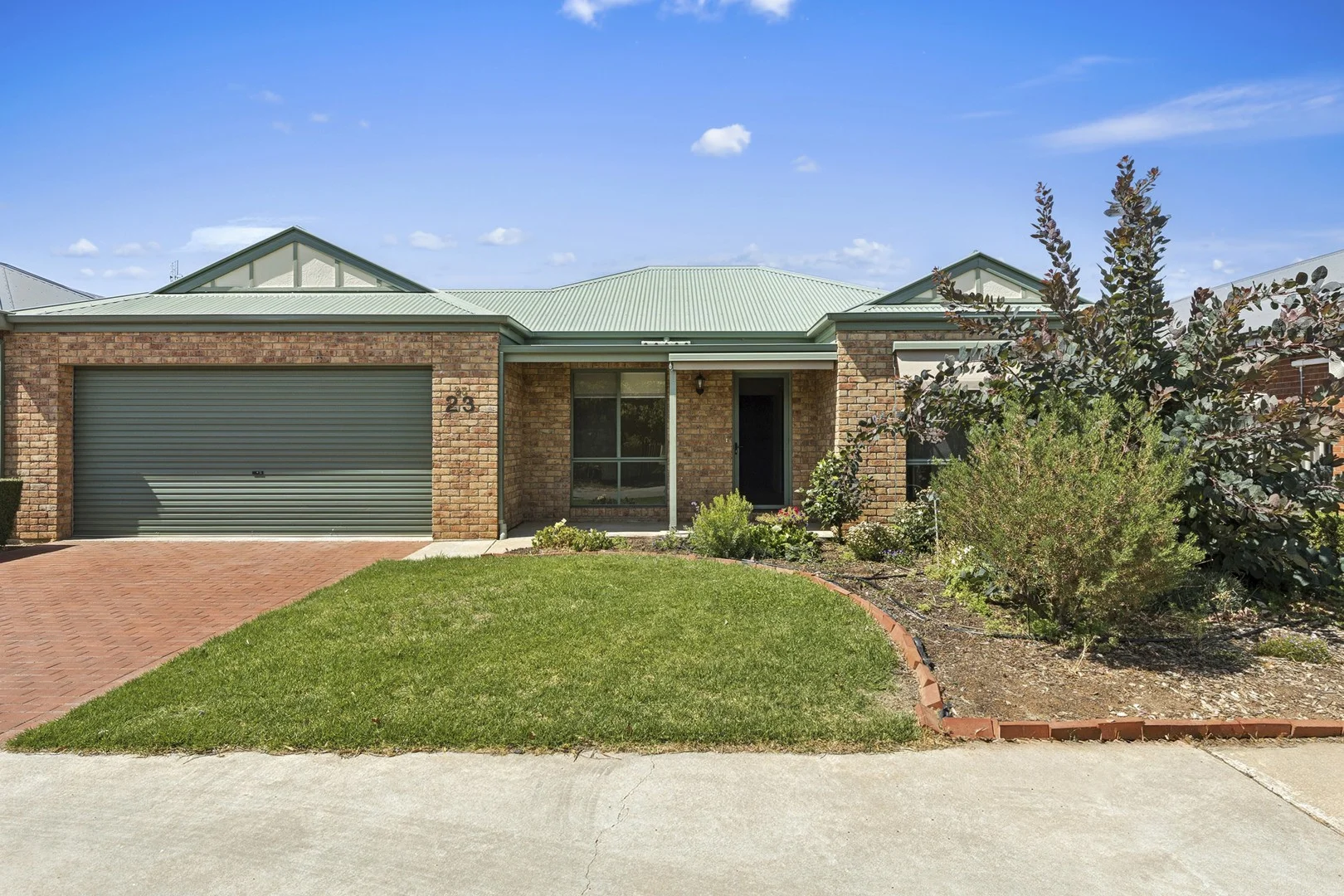 23/1 Racecourse Road (1/19)