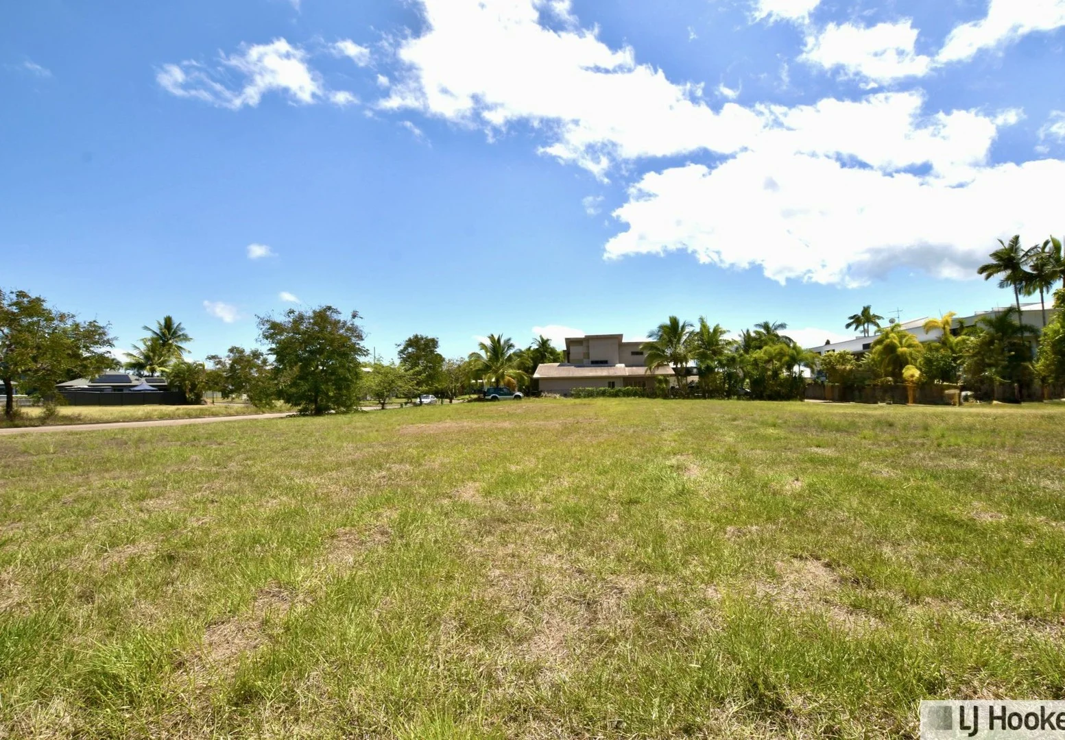 23-27 Cassia Crescent (1/6)