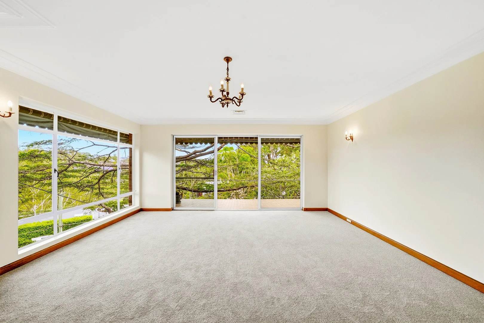 23 Cramer Crescent (1/15)