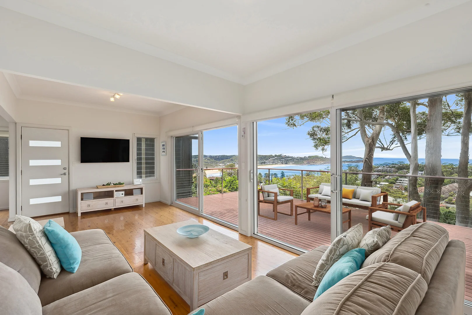 23 Fairscene Crescent (1/10)