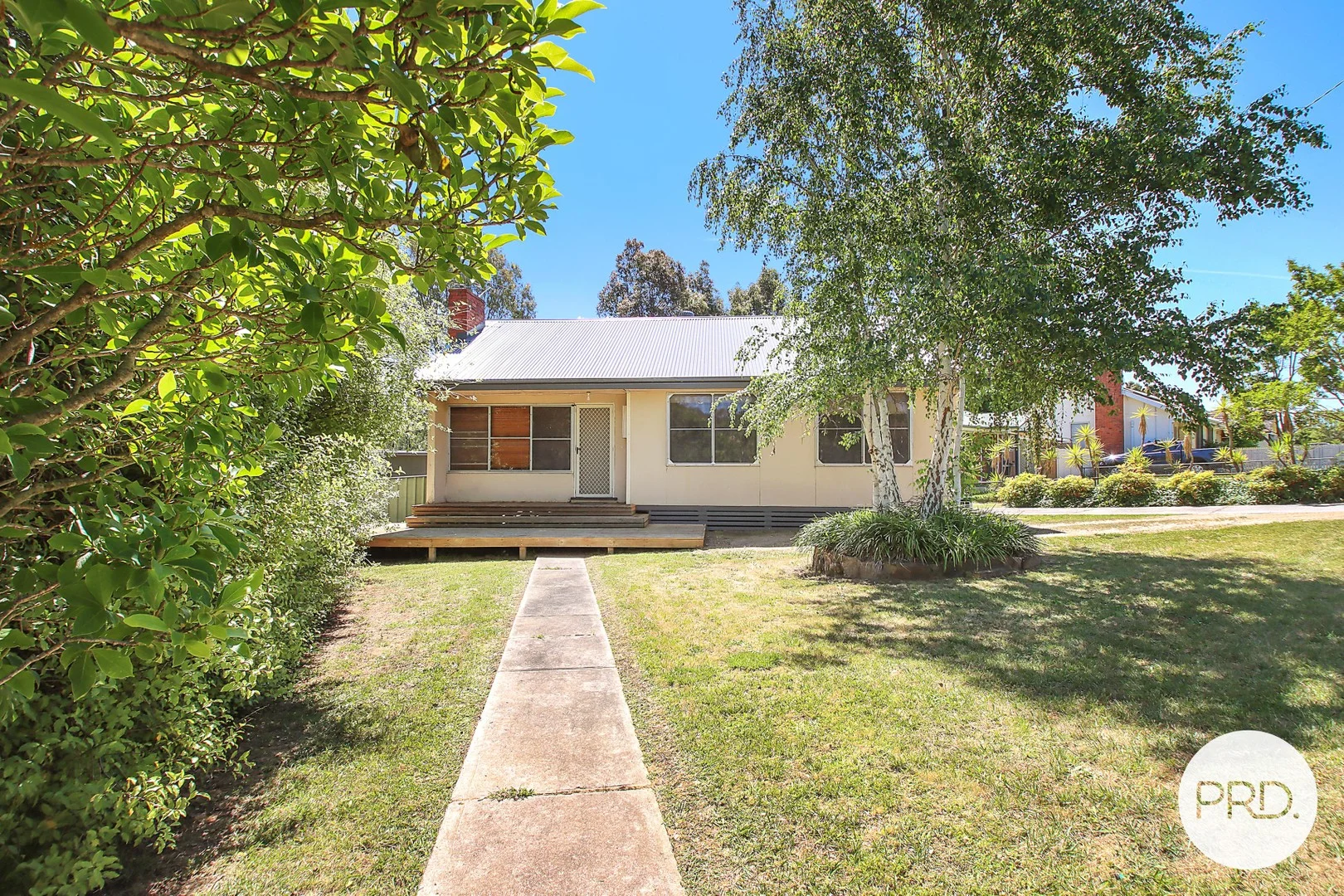 23 Gilbert Street (1/11)