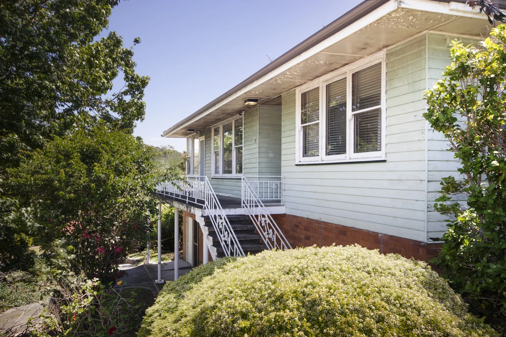 23 Kuranda Crescent (1/16)