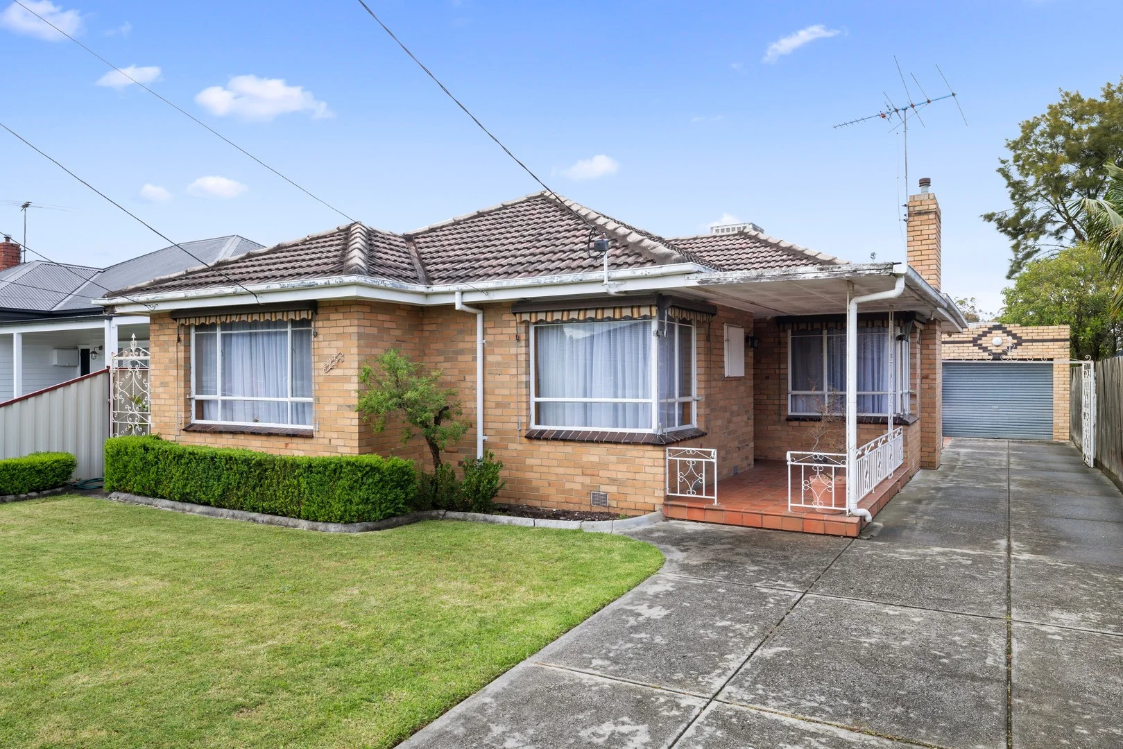 23 Lloyd Avenue (1/10)
