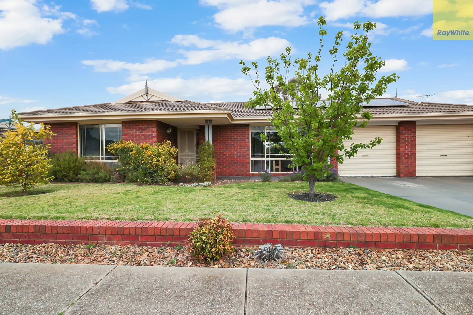 23 Mclennan Avenue (1/27)