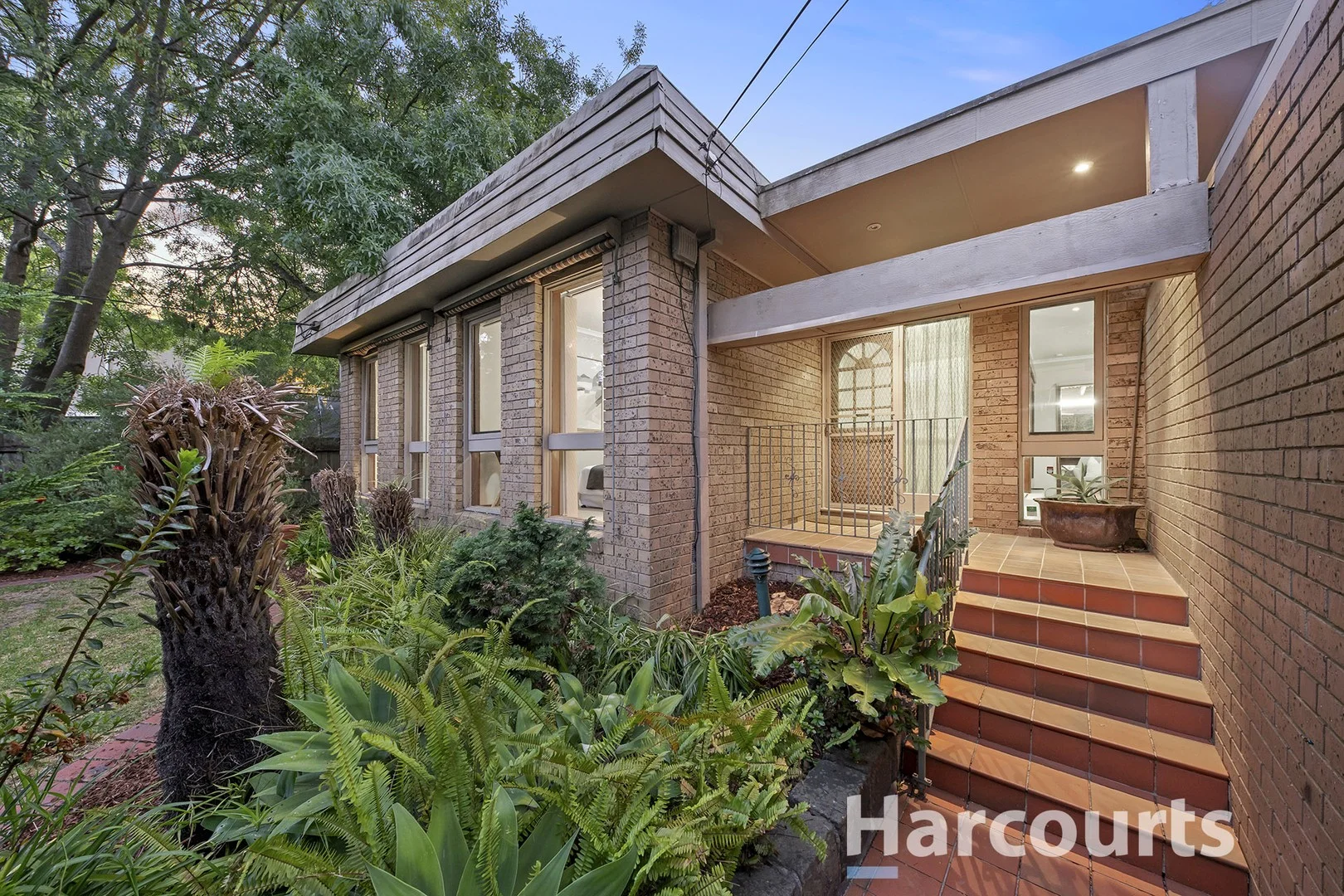 23 Pinewood Avenue (1/15)