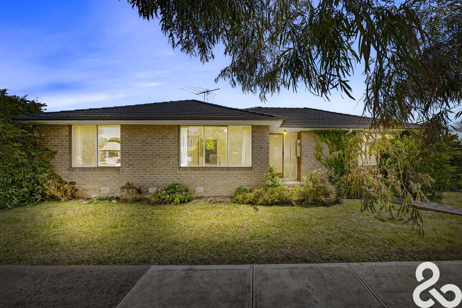 23 Savannah Crescent (1/1)