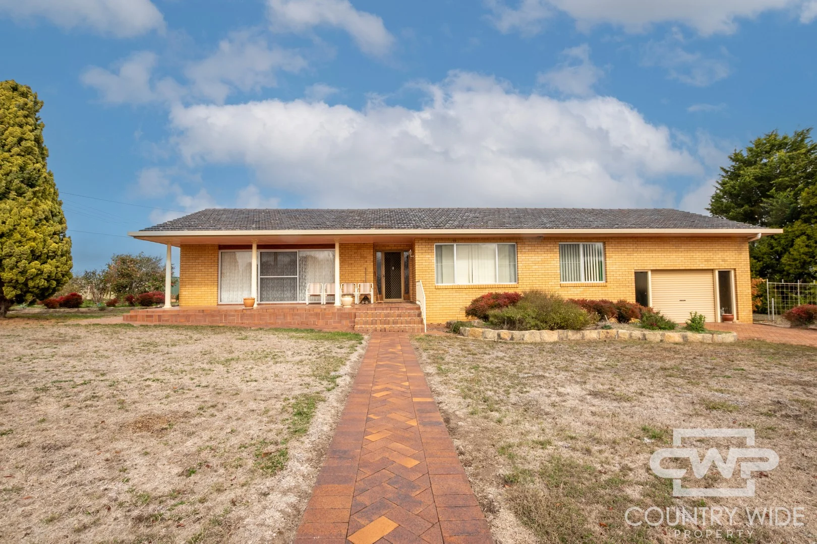 23 Simpson Street (1/19)