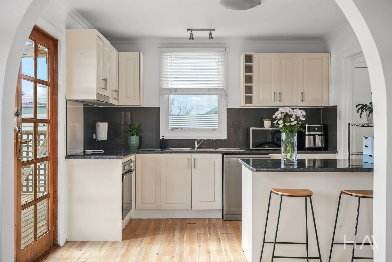 23 Stoke Street - Image 2