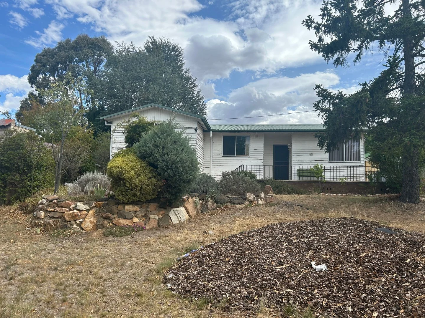 23 Walla Street (1/12)