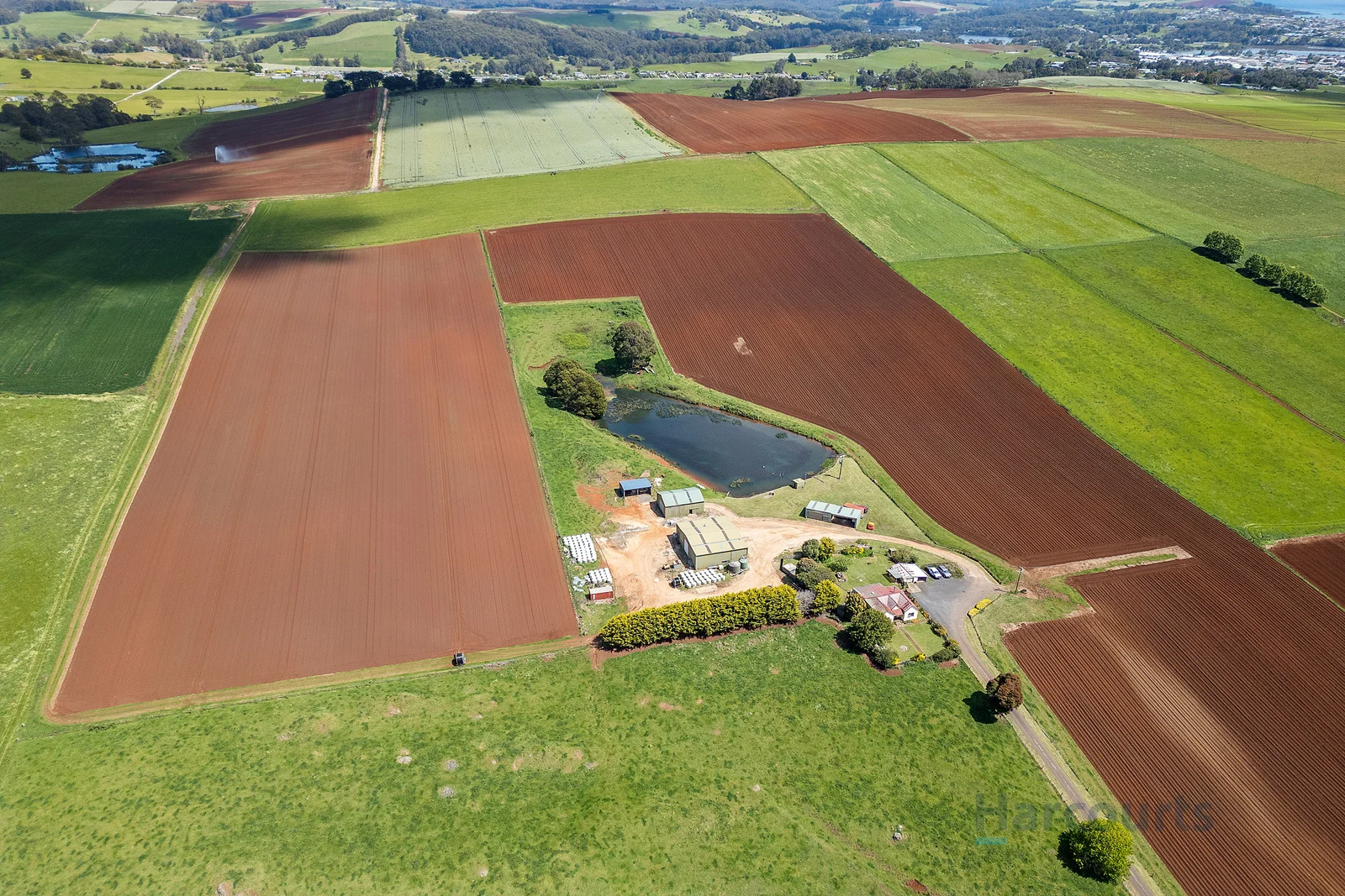 230 Castra Road (1/3)