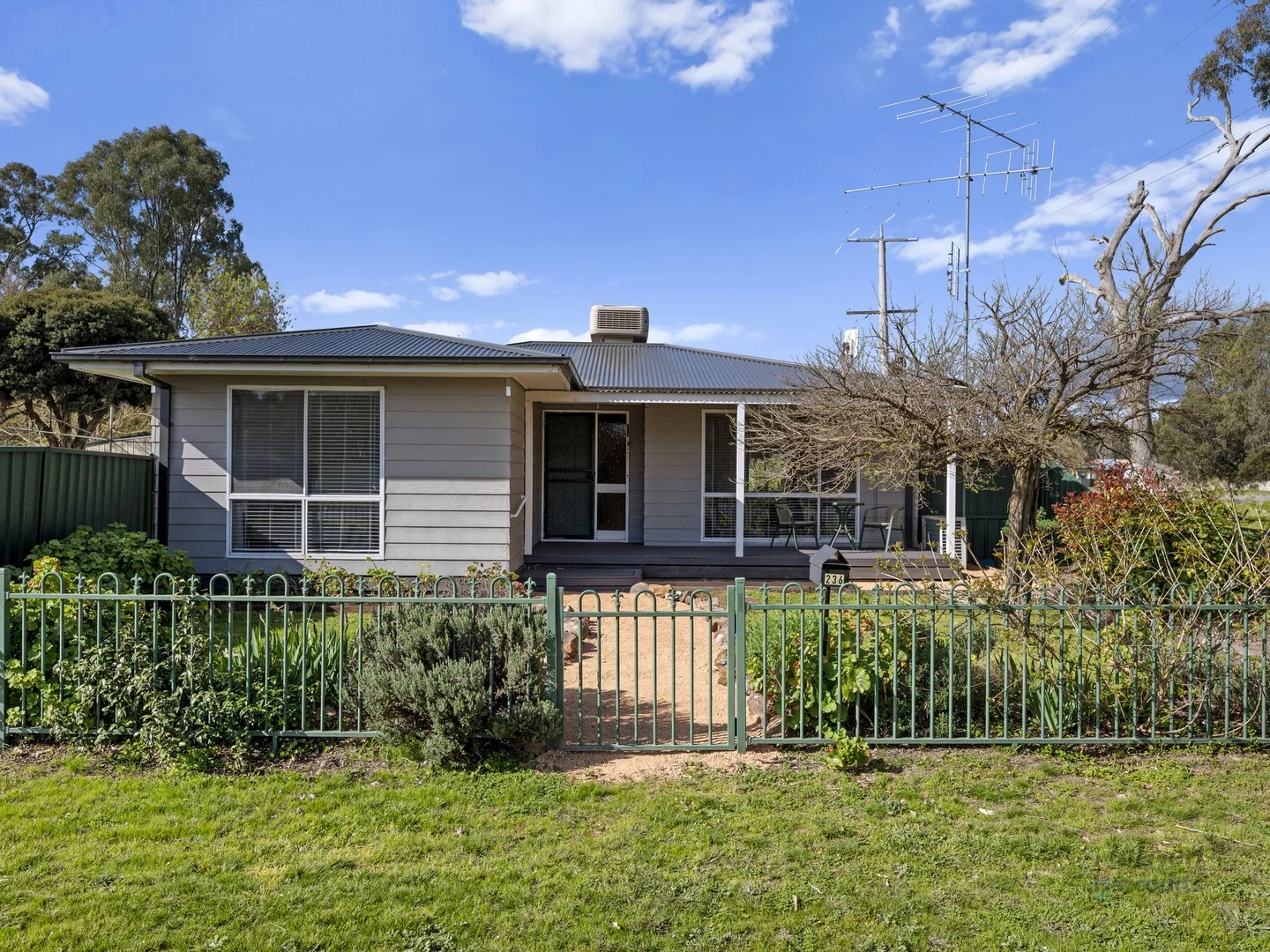 236 High Street (1/18)