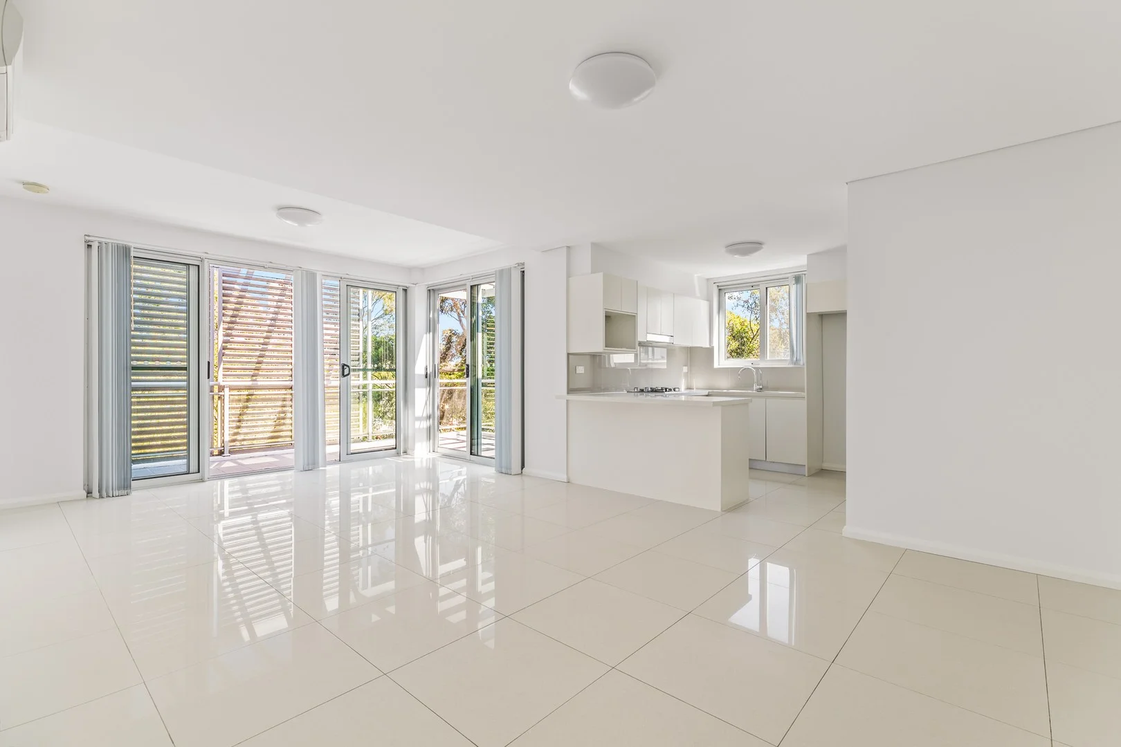 24/127-129 Jersey Street North (1/14)