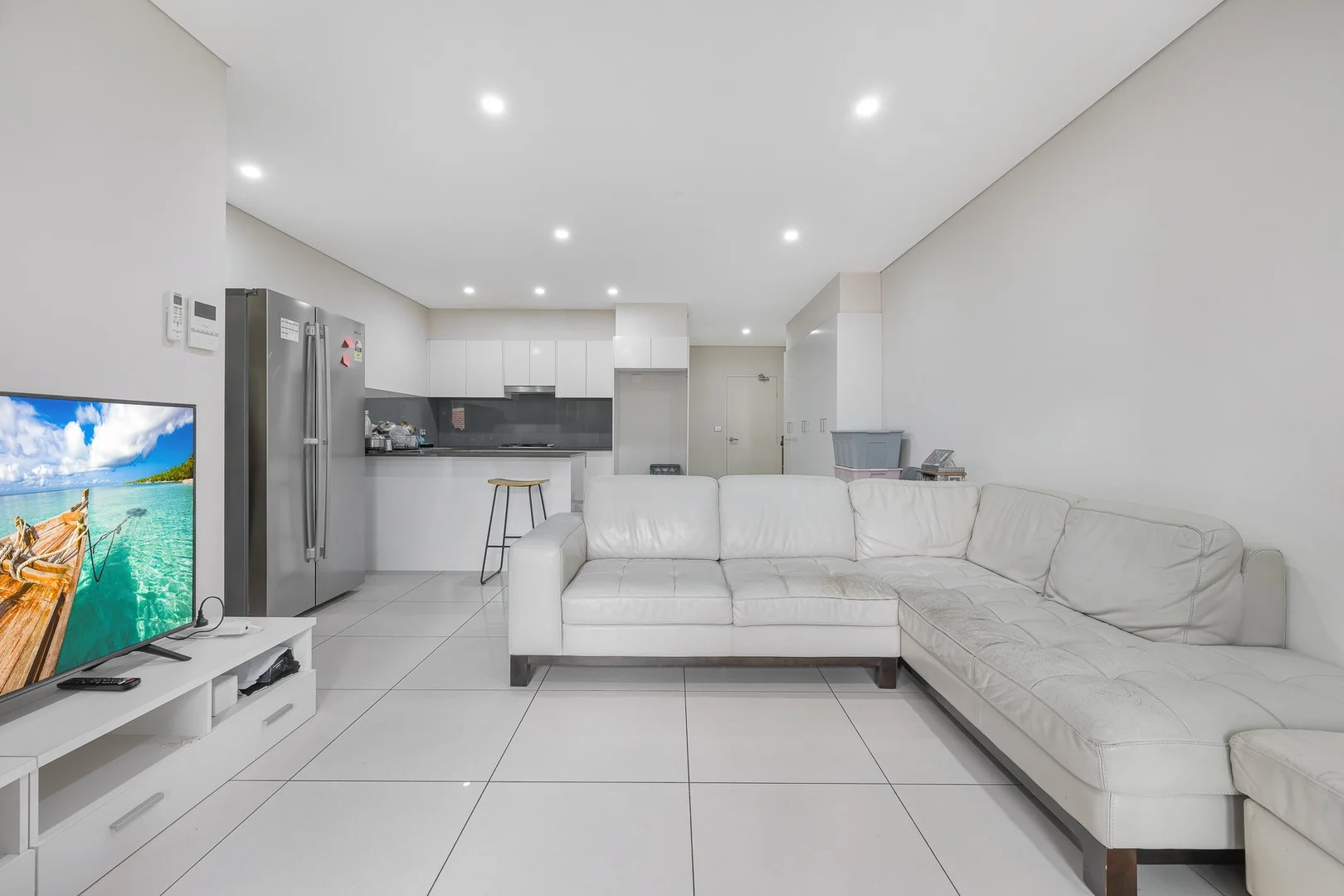 24/232 Targo Road (1/9)