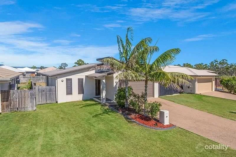 24 Dundabella Drive (1/5)